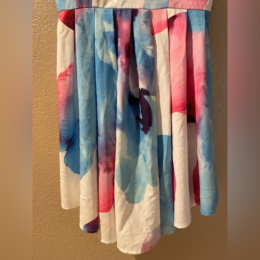 L'ATISTE Tie-Dye Strappy Mini Dress NWT Sz XS - Picture 3 of 6